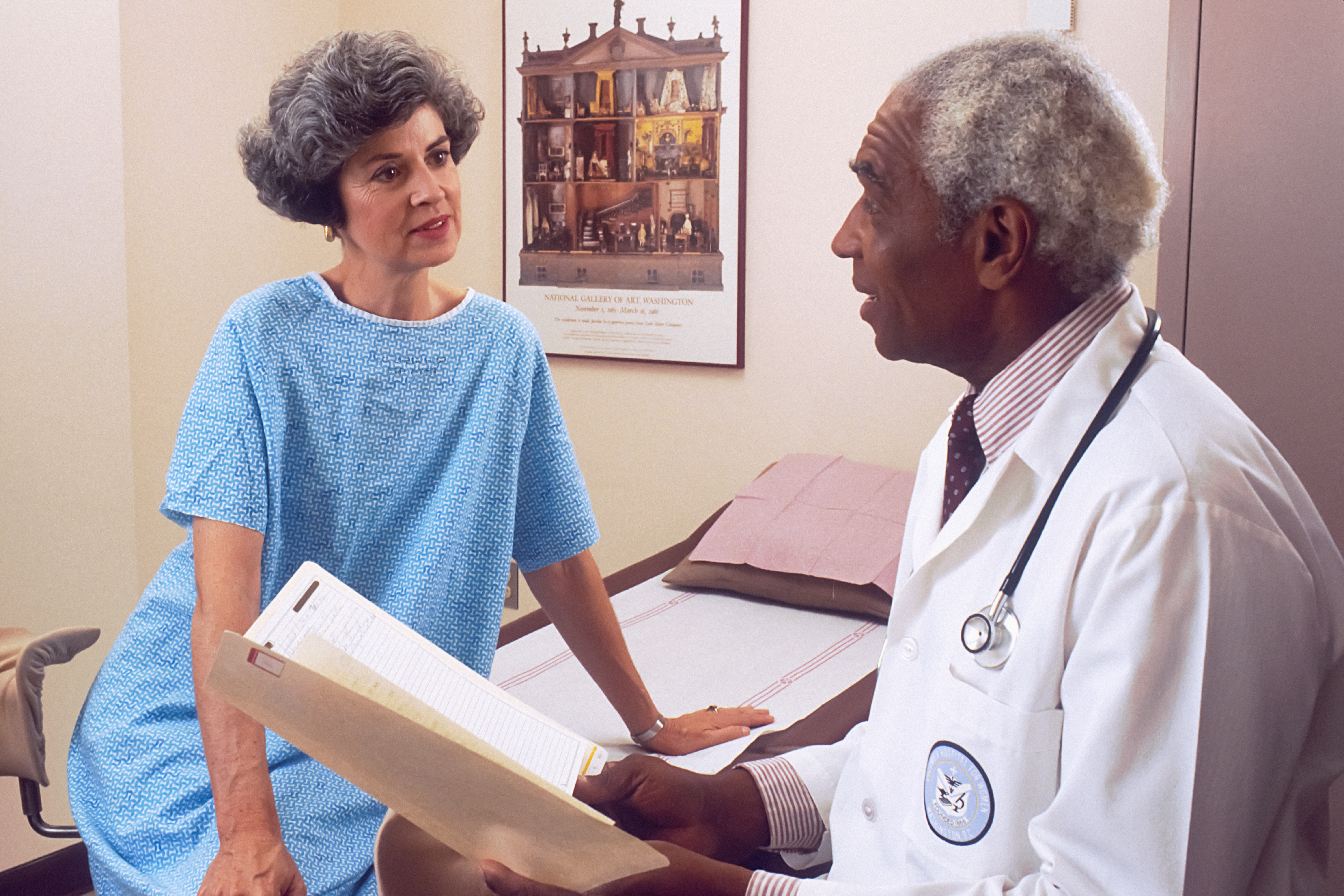 Female patient and doctor